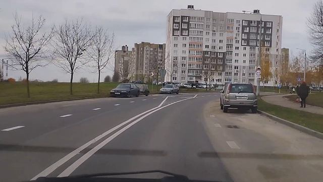 Минск.Дворы и дороги .10.11.23 г смотреть онлайн