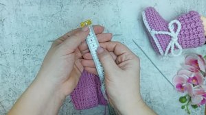 Вязаные пинетки спицами узором "Кукурузка", ("Ёжик").