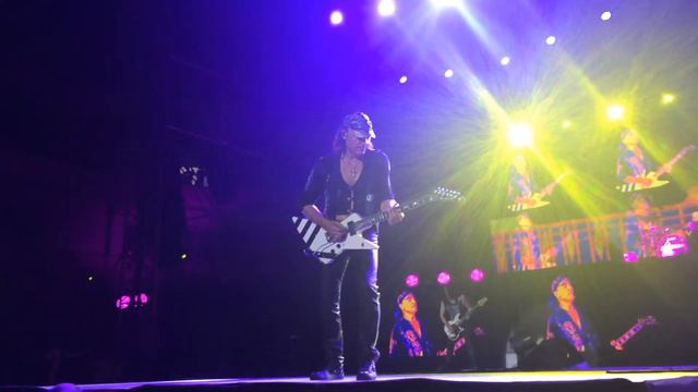 Scorpions - Delicate Dance Krasnodar 7.06.2015 смотреть онлайн