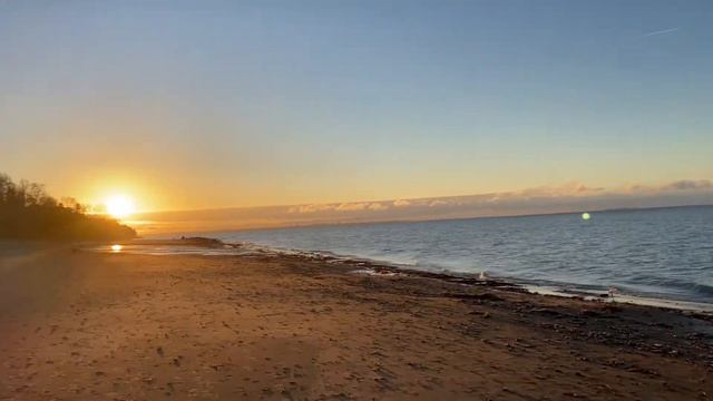 Счастья всем! Комарово. Балтийское море. Утро на пляже. смотреть онлайн