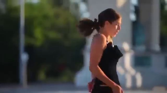 Девушка со скакалкой- лучшие трюки смотреть онлайн