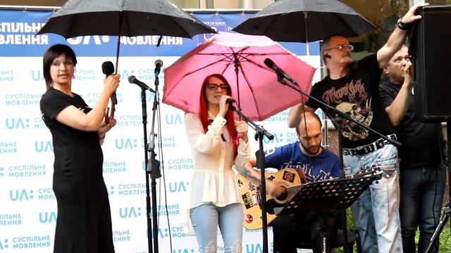 Лилия Удоденко - Човен, кавер ( Музичний дворик г. Полтава 24,05,2019 ) смотреть онлайн