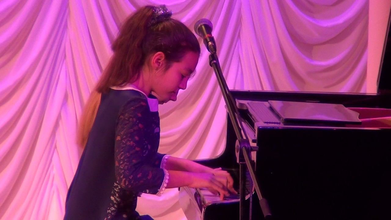 "Краковяк", М. Мошковский / Moritz Moszkowski, Krakowiak смотреть онлайн