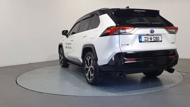 2022 Toyota Rav4 Plug In Hybrid Sport смотреть онлайн
