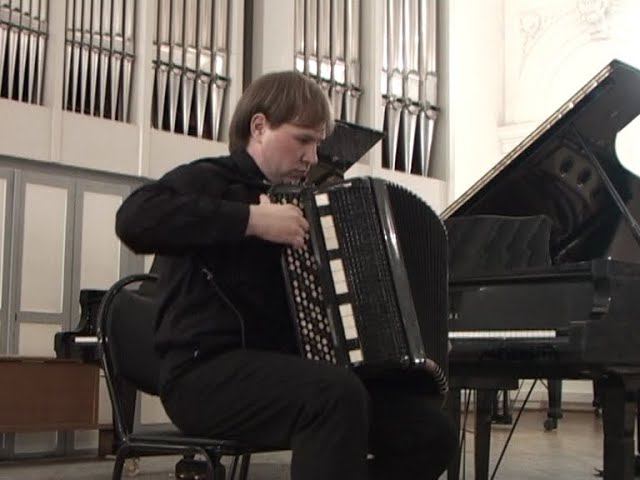 И.Дороднов - Сюита для баяна (1- 3 части). Сергей ПЕТРОВ (баян) смотреть онлайн