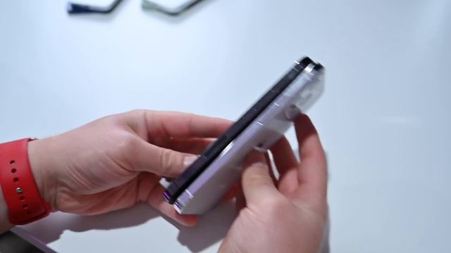Hands on with iPhone 13 Dummies -- BIG Changes for Pro Max?! смотреть онлайн
