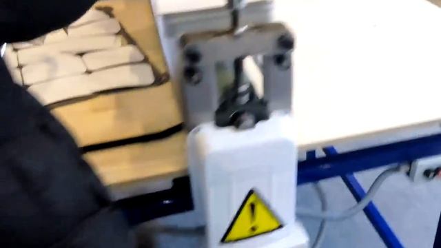 Валковый пресс для высечки картона и других материалов смотреть онлайн