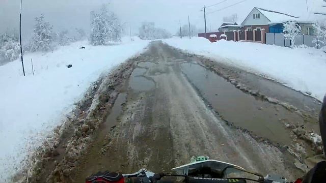 Зимняя покатушка на питбайках (часть 2) смотреть онлайн