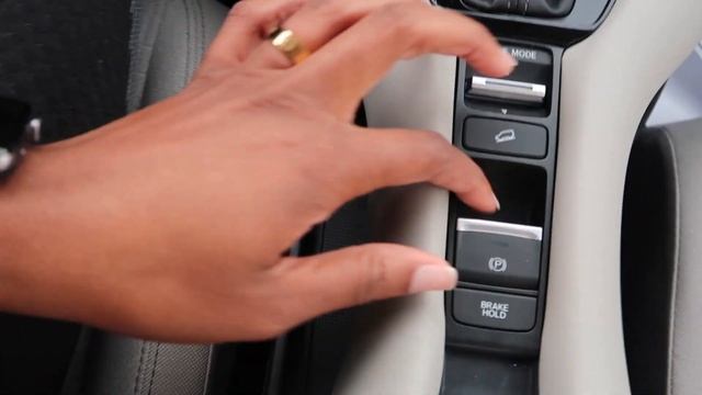 NEW CAR TOUR | 2023 HONDA HRV LX CAR TOUR + REVIEW смотреть онлайн