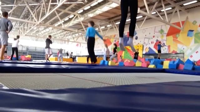 Батутный парк "Седьмое Небо" г. Пенза 02.09.16 смотреть онлайн