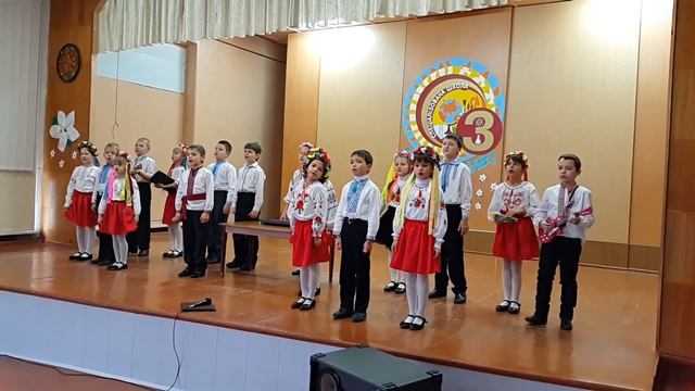 2А класс, 3 школа. Малые поют смотреть онлайн