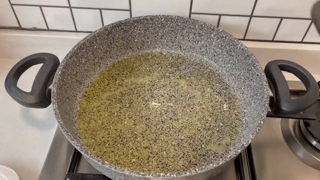 БЫТОВОЙ ВЛОГ: ПОДСТРИГЛА КАРЕ, ГОТОВИМ МНОГО ВКУСНЫХ РЕЦЕПТОВ. смотреть онлайн