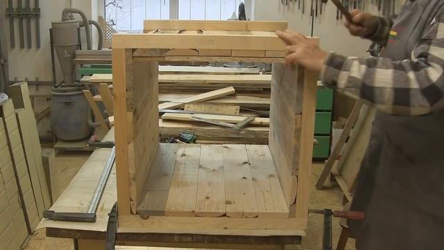 Как изготовить собачью будку. How to make a doghouse смотреть онлайн