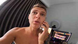 ПЕРВЫЙ УРОК У ДАНИ В ШКОЛЕ ?