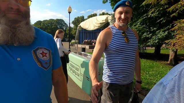 День ВДВ в Москве 2023 год. Советские десантники настоящие Деды и с юмором