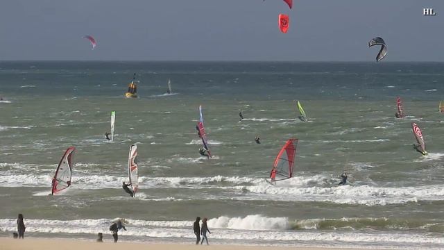 The Netherlands : Windsurfing and kiteboarding - Scheveningen beach смотреть онлайн