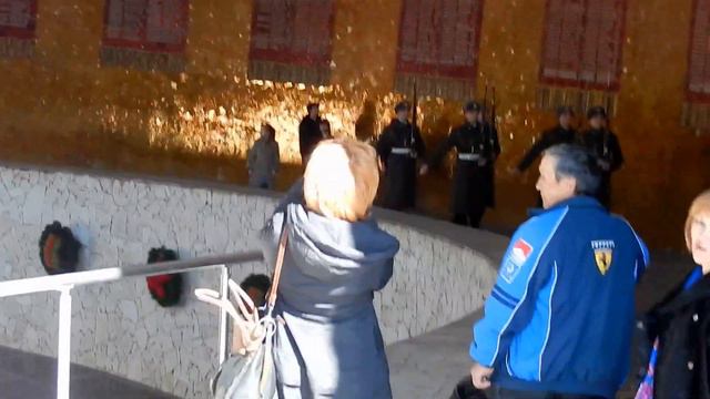 Stalingrad, Mamaev Kurgan, Changing of the Guard\Сталинград, Мамаев Курган, Смена Почётного Караула смотреть онлайн