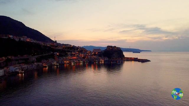 Watch, relax and donate : magic sunset on a fishing village in southern Italy | White noise - ASMR смотреть онлайн