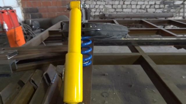 Пружинно-рычажная подвеску Knott Autoflex для легкового прицепа ателье прицепов авто подвеска маке смотреть онлайн