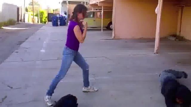 Самозащита для женщин смотреть онлайн