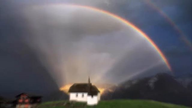 Люди в церковь приходят по разному смотреть онлайн