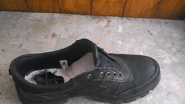 Дырки в подошве как исправить или ботинки погремушки - Turkish shoes, repair. смотреть онлайн