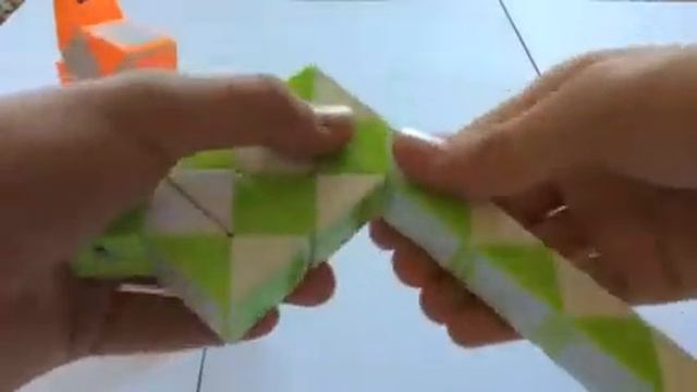 Шахматный конь : фигуры из змейки Рубика / Rubik's snake tutorial : Chess Knight смотреть онлайн