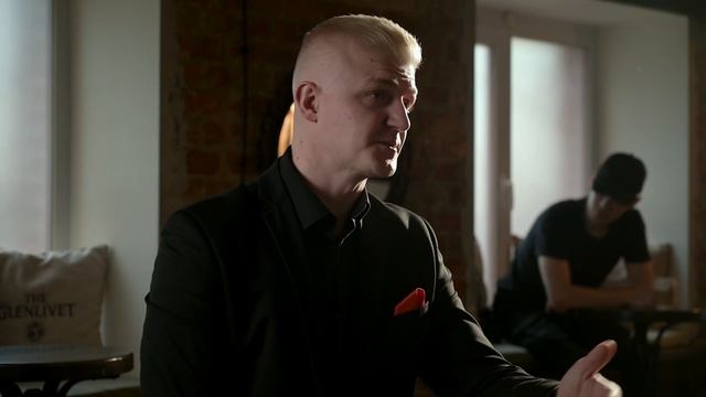 Ведущий Артём Чайковский. Промо-ролик с творческим послевкусием. смотреть онлайн