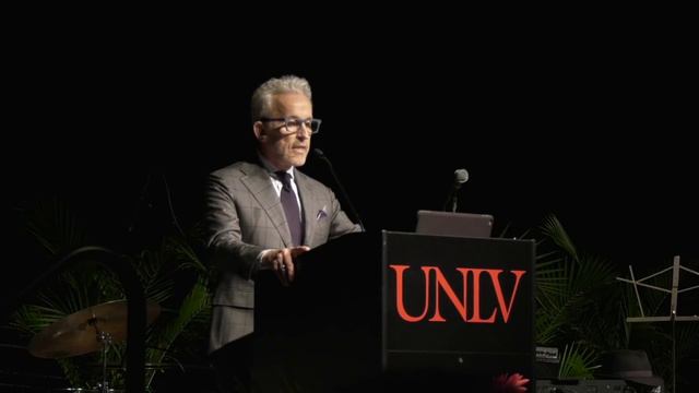 Roger Thomas introducing Tim Bavington смотреть онлайн