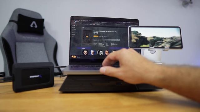 ALL SSD NAS & Why You NEED One as a Mini Home Lab Server ! FLASHTOR 12 PRO смотреть онлайн