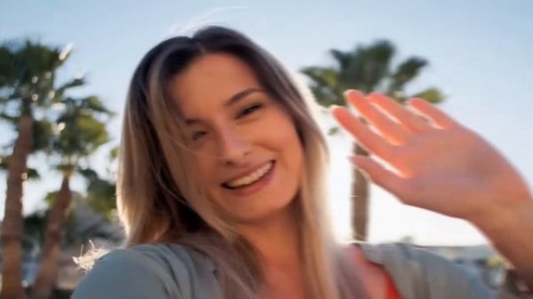 How to Fake Eye Contact on FaceTime