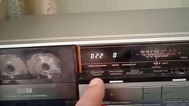 Кассетная дека Lo-D Dacking-77 (Hitachi). Lo-D D-77 ￥59,800(1981年発売). смотреть онлайн