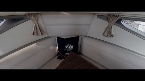 Катера Sea Ray SunDancer 265 и 320 в Санкт-Петербурге на выставке SPIBS