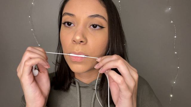 ASMR Mic Nibbling & Mouth Sounds - Apple Earpods Mic смотреть онлайн