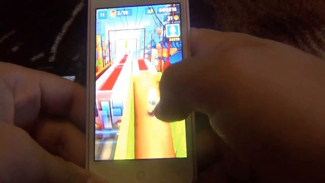 Сравнение версий Subway Surfers или Разработчики балуют обладателей Android смотреть онлайн