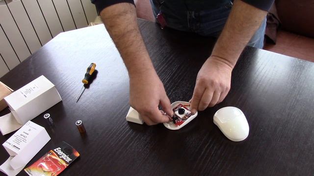 Замена элементов питания в датчике движения C-Nord