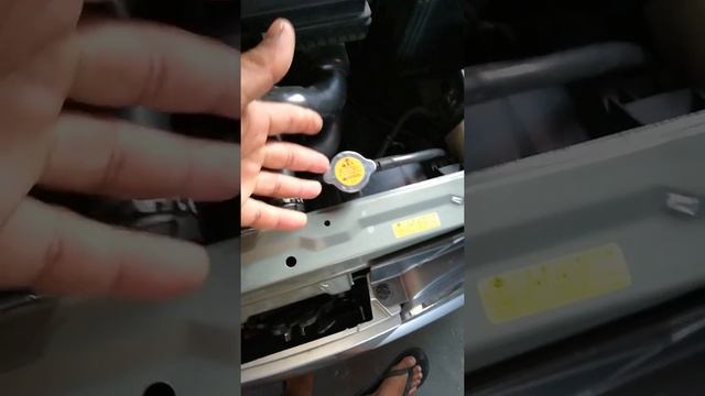 Changing the radiator or ac condenser in the K12 Nissan March смотреть онлайн
