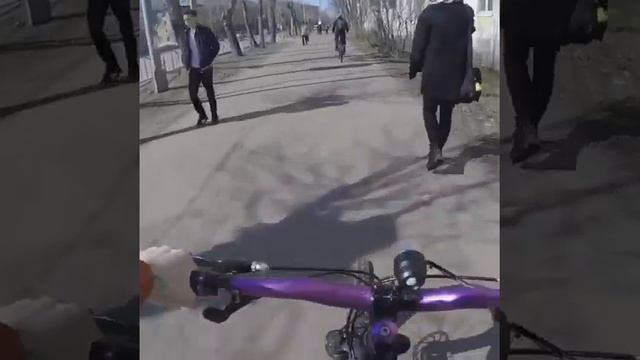 С братом на счёт работы смотреть онлайн