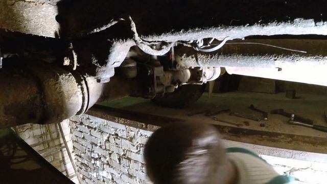 ЛУАЗ! Маятниковые опоры!!!!Замена. смотреть онлайн