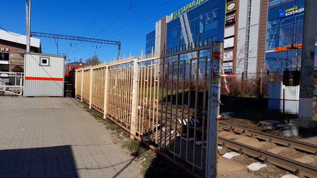 ЭЛЕКТРОПОЕЗД ЭТ2М-049 ОТПРАВЛЯЕТСЯ С ПЛ.СТАРАЯ ДЕРЕВНЯ. смотреть онлайн