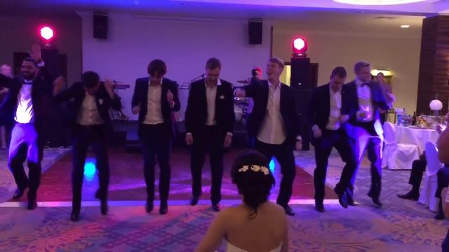 Подарок для невесты от жениха и друзей смотреть онлайн