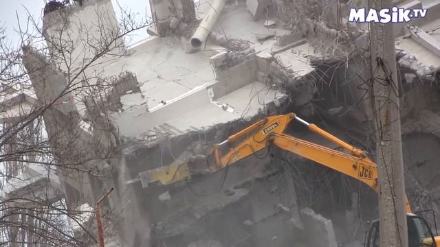 гидромолот ломает дом смотреть онлайн