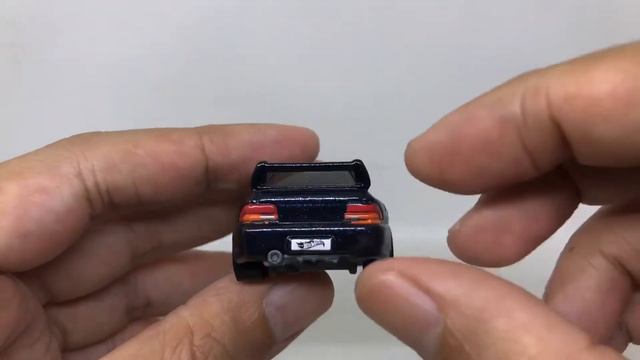 Hot Wheels 98 Subaru Impreza 22B STi-Version, unboxing dan review смотреть онлайн