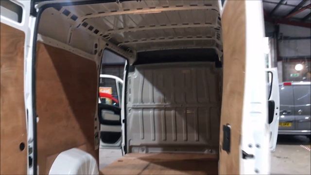 2018 PEUGEOT BOXER 2 0 BLUE HDI 335 L2H2 PROFESSIONAL 130 BHP MWB HI ROOF смотреть онлайн