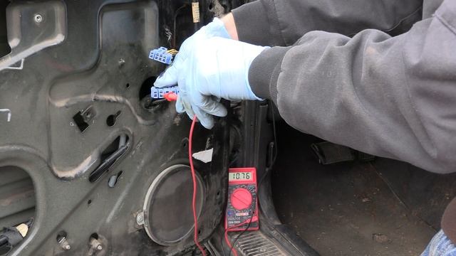 How to fix a stuck car window - 2 (window wont go up) Paper clip hack смотреть онлайн