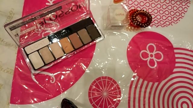 Немного Подружки смотреть онлайн