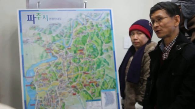 DMZ North South Korea Explanation by Tour Guide смотреть онлайн