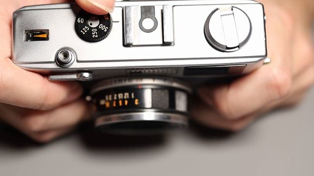 Olympus 35 RC | Camera Sounds ASMR смотреть онлайн