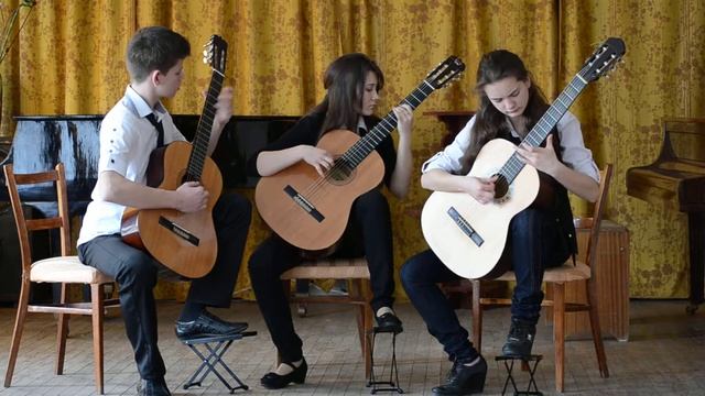 Трио гитаристов Аскания-Нова - В.Козлов "Милонга" смотреть онлайн