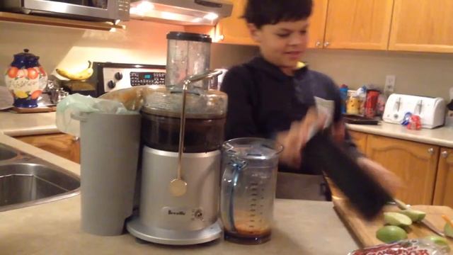 Juicing with TNT Meister смотреть онлайн